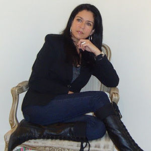 Meet your Posher, Carmenza